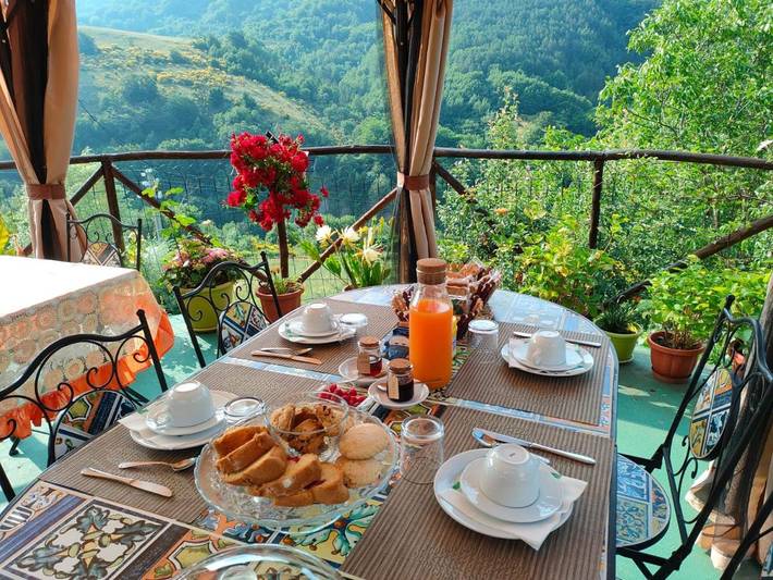 Bed and breakfast per 6 persone, con Terrazza e Giardino nonché Vista lago e Panorama in Parco Nazionale Del Pollino
