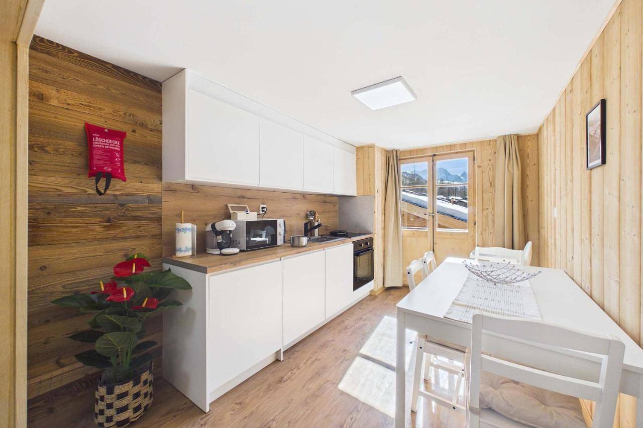 Ganze Wohnung, Apartment near Zermatt with Stunning Views in Randa, Walliser Alpen