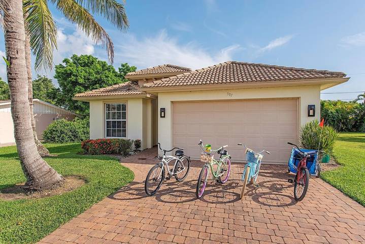 Vacation rental for 8 people, with hot tub in North Naples