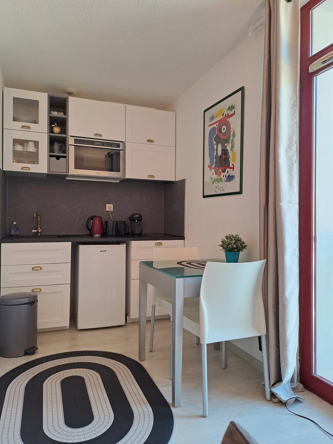 Studio „Le Splendid 3“ – 3-Sterne-Hotel mit Bergblick, Gemeinschaftsgarten und Wlan in Allevard, Isère