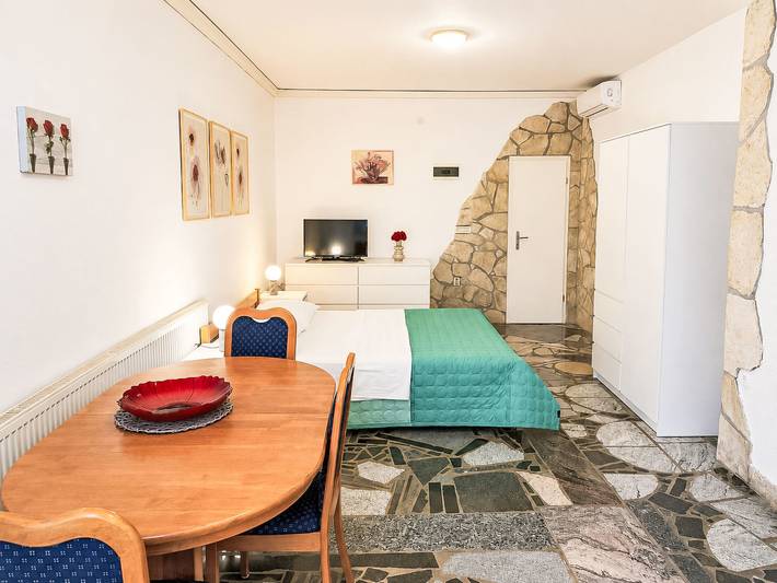 Ferienwohnung für 2 Personen, mit Garten und Pool in Istrien - 2