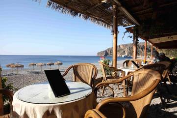 Gîte pour 4 personnes, avec jardin, adapté aux familles dans Soúgia