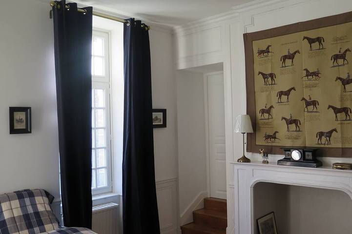 Location de vacances pour 8 personnes, avec jardin et jacuzzi dans Marche Sur La Place Des Lices Vannes - 2