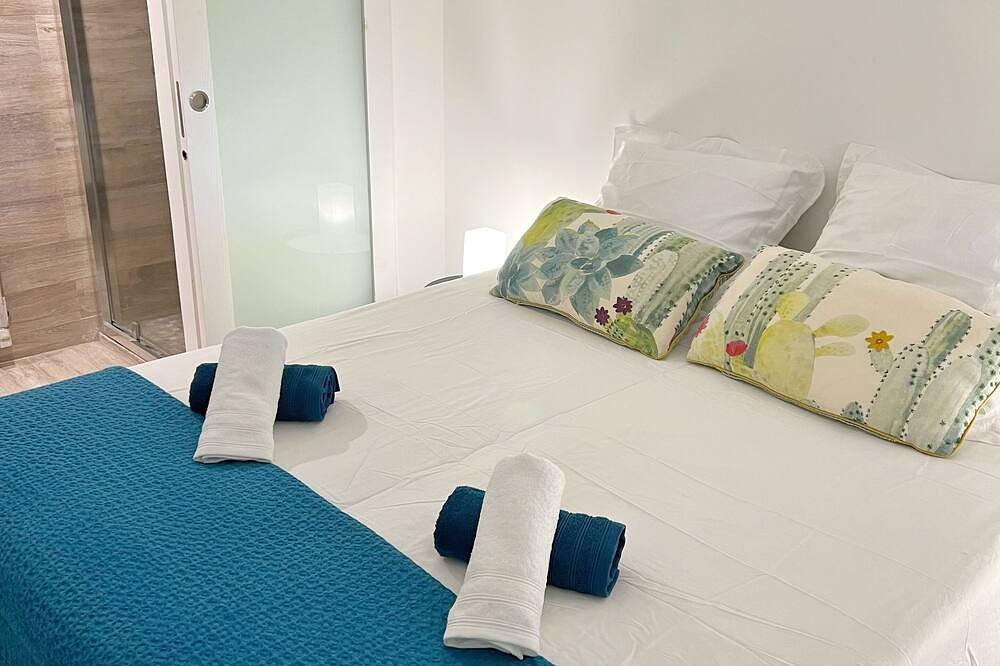 Appartement entier, Appartement indépendant avec piscine dans propriété in Ollioules, Côte méditerranéenne (France)