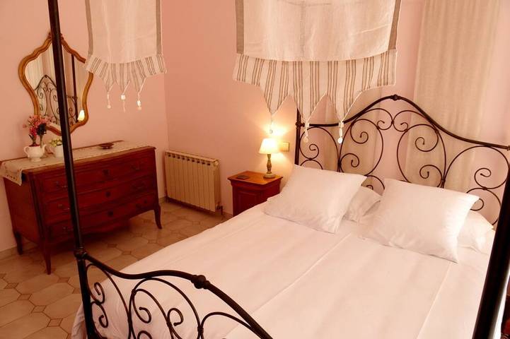 Gîte pour 2 personnes, avec balcon dans Office De Tourisme De Sarlat Perigord Noir - 3