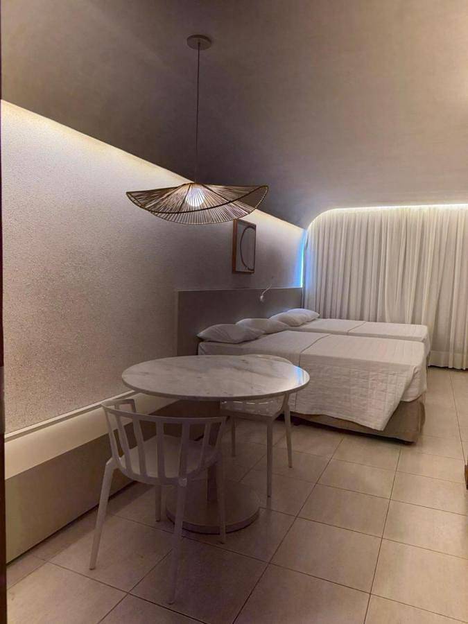 Casas e apartamentos de temporada para 3 pessoas, com vista e piscina em Feira de Santana