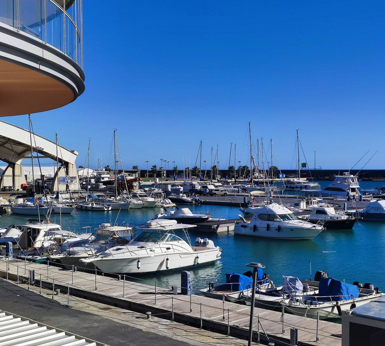 Entire apartment, Holiday Home 'My Waterfront' with Sea View, Private Terrace and Air Conditioning in Genova (City), Genoa