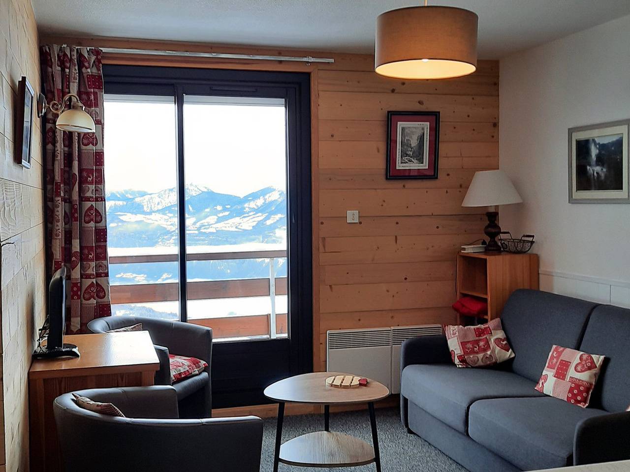 Apartamento entero, Apartamento de 3 piezas al pie de pistas con balcón y cocina americana in Prapoutel, Les Adrets