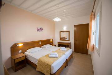 Bungalow para 4 Personas en Acharavi, Corfú, Foto 1