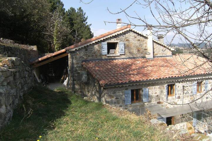 Maison de vacances pour 6 personnes, avec Terrasse et Jardin dans Largentière