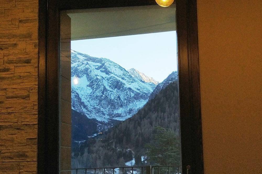 Appartamento intero, Graynite - Adamello Peak - One Apartment in Temù, Valtellina