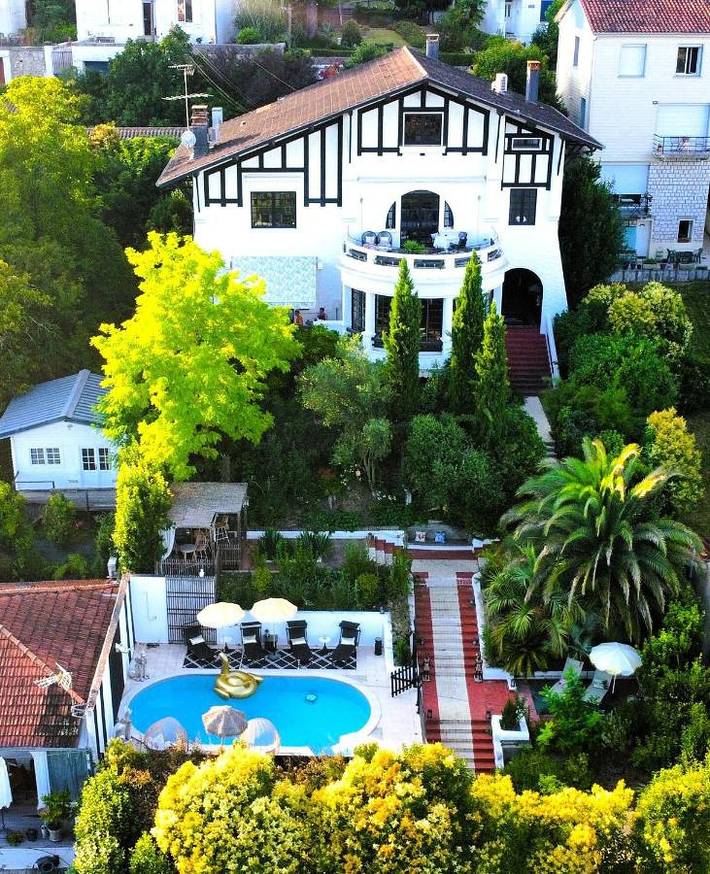 Maison d’hôte pour 2 personnes, avec Terrasse ainsi que Jardin et Piscine