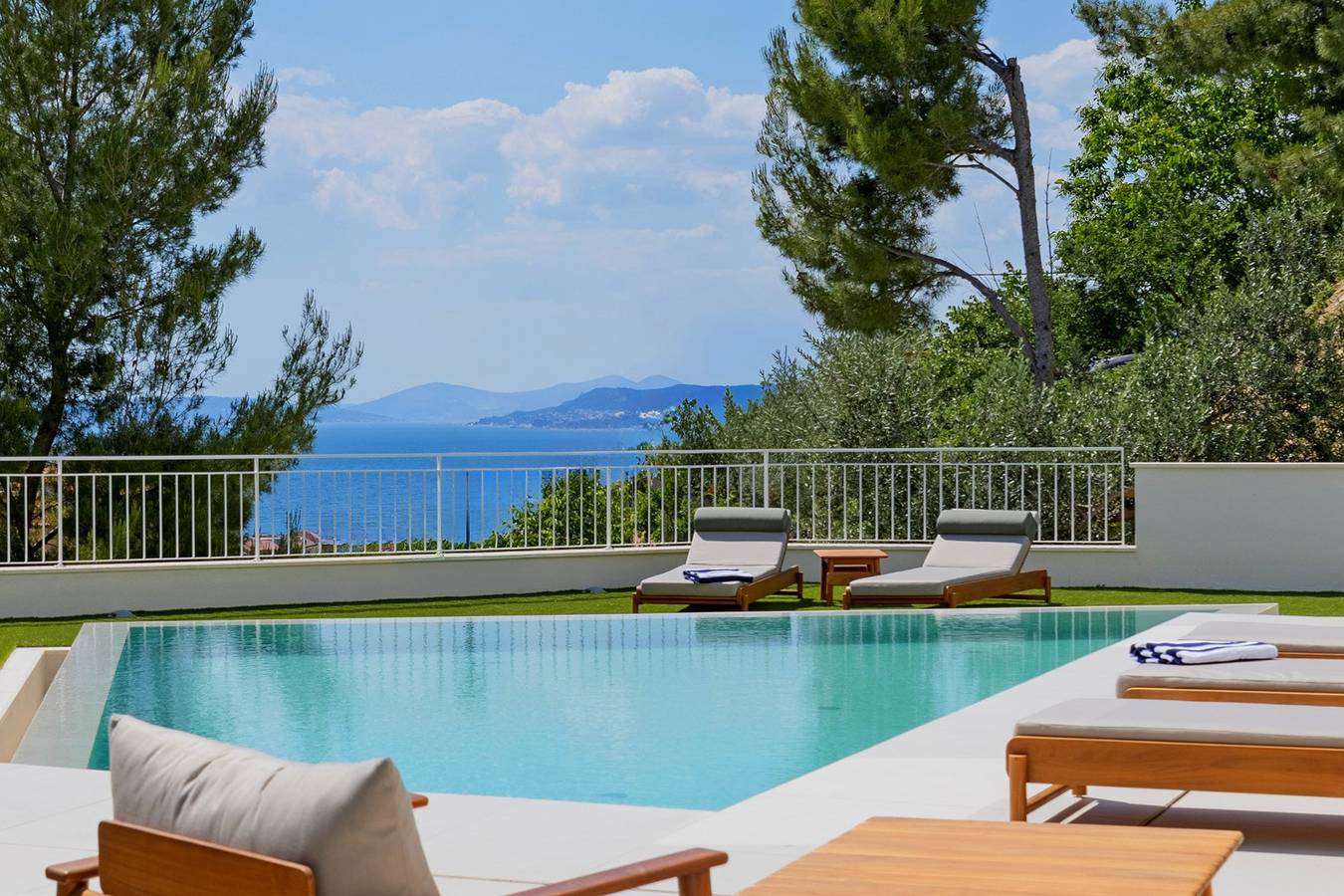 Meerblick Villa C – Exklusive Villa mit 4 Schlafzimmern, jeweils mit eigenem Bad, in Podstrana   in Podstrana, Split-Dalmatien
