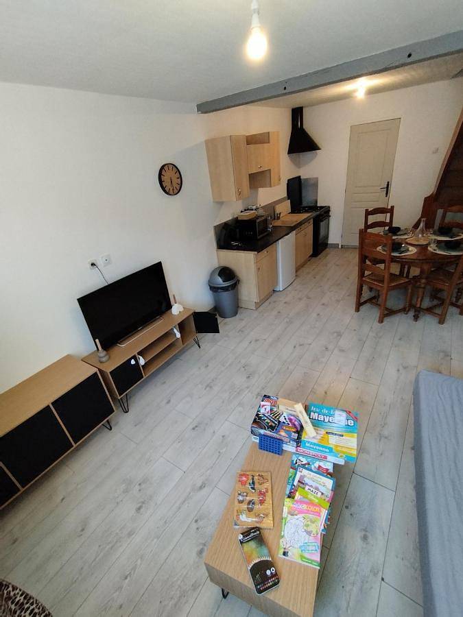 Location de vacances pour 7 personnes à Ernée