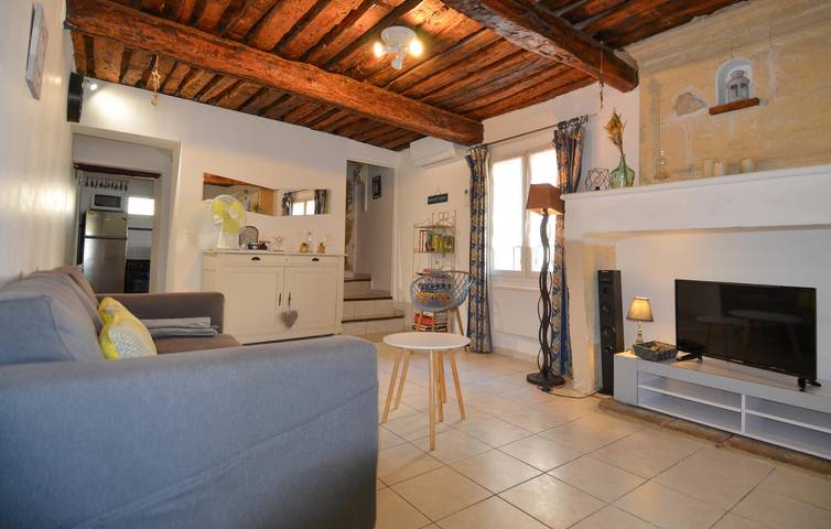 Location de vacances pour 6 personnes, avec terrasse à Maillane - 3