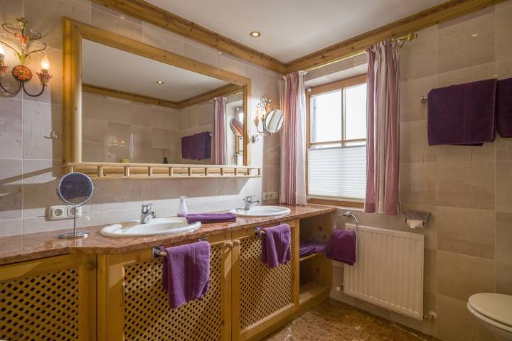 Geheel vakantieappartement, Appartement, douche of bad, 3 slaapkamers in Ellmau - SkiWelt, Ellmau