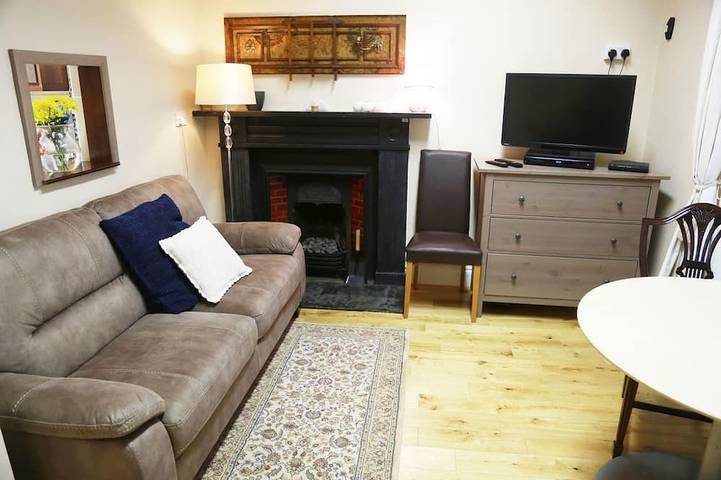 Holiday apartment for 3 people, with terrace and garden as well as hot tub - 1