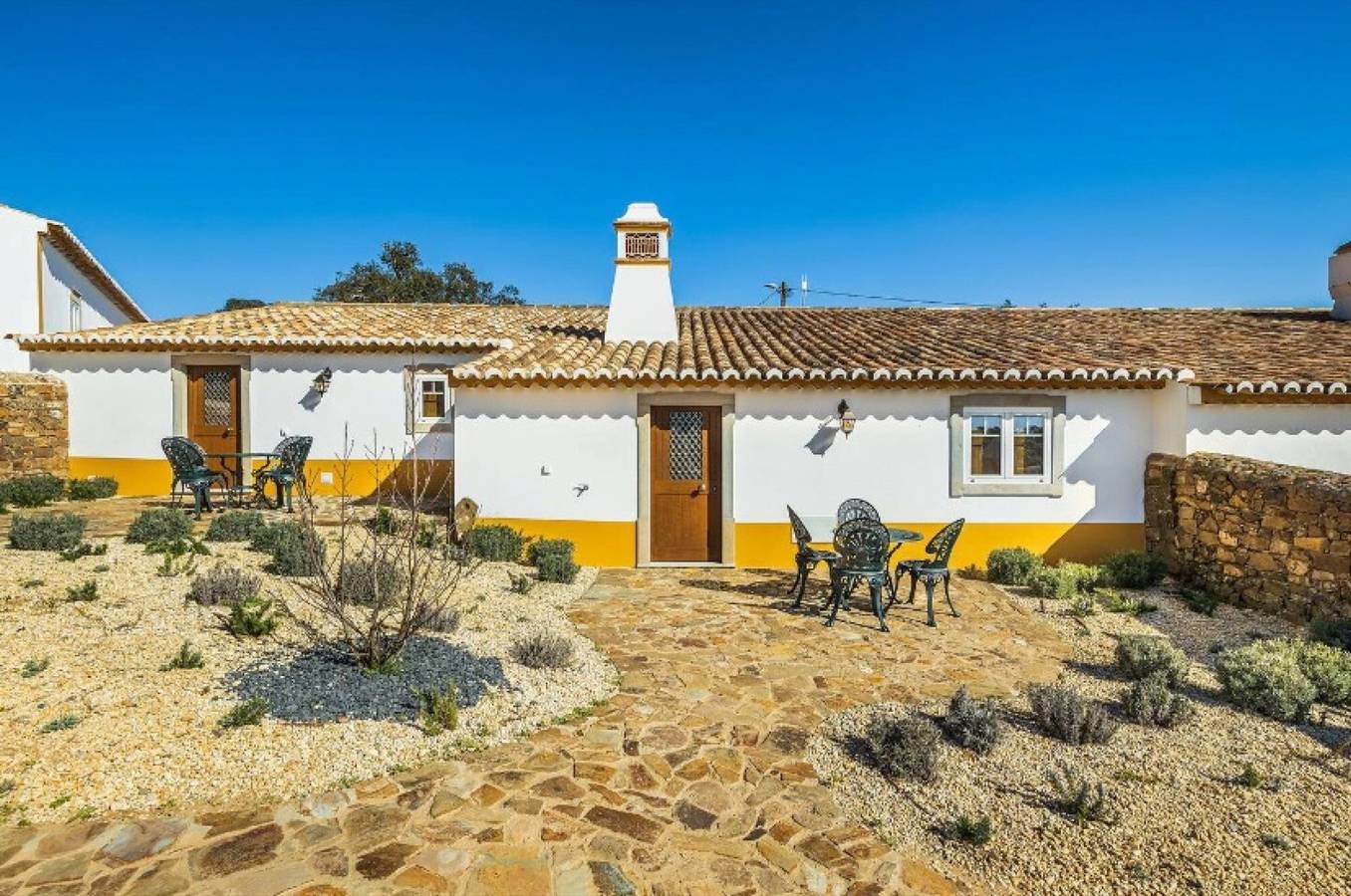 Casa de Férias 'Casa Do Forno - Vale Luís Neto' com Vista para a Montanha, Wi-Fi e Ar Condicionado in Salir, Distrito de Faro