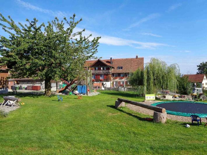 Ferienwohnung für 5 Personen, mit Garten im Thurgau