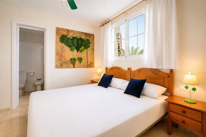 Ganze Wohnung, Ferienwohnung für 4 Personen mit Balkon in Caleta de Fuste, Antigua