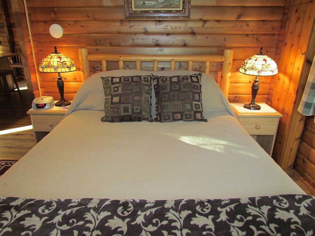 Lake House for 2 Guests in Puget Sound, Whidbey Island