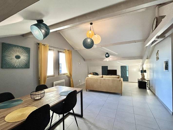 Gîte pour 4 personnes, avec Vue à Cranves-Sales - 3
