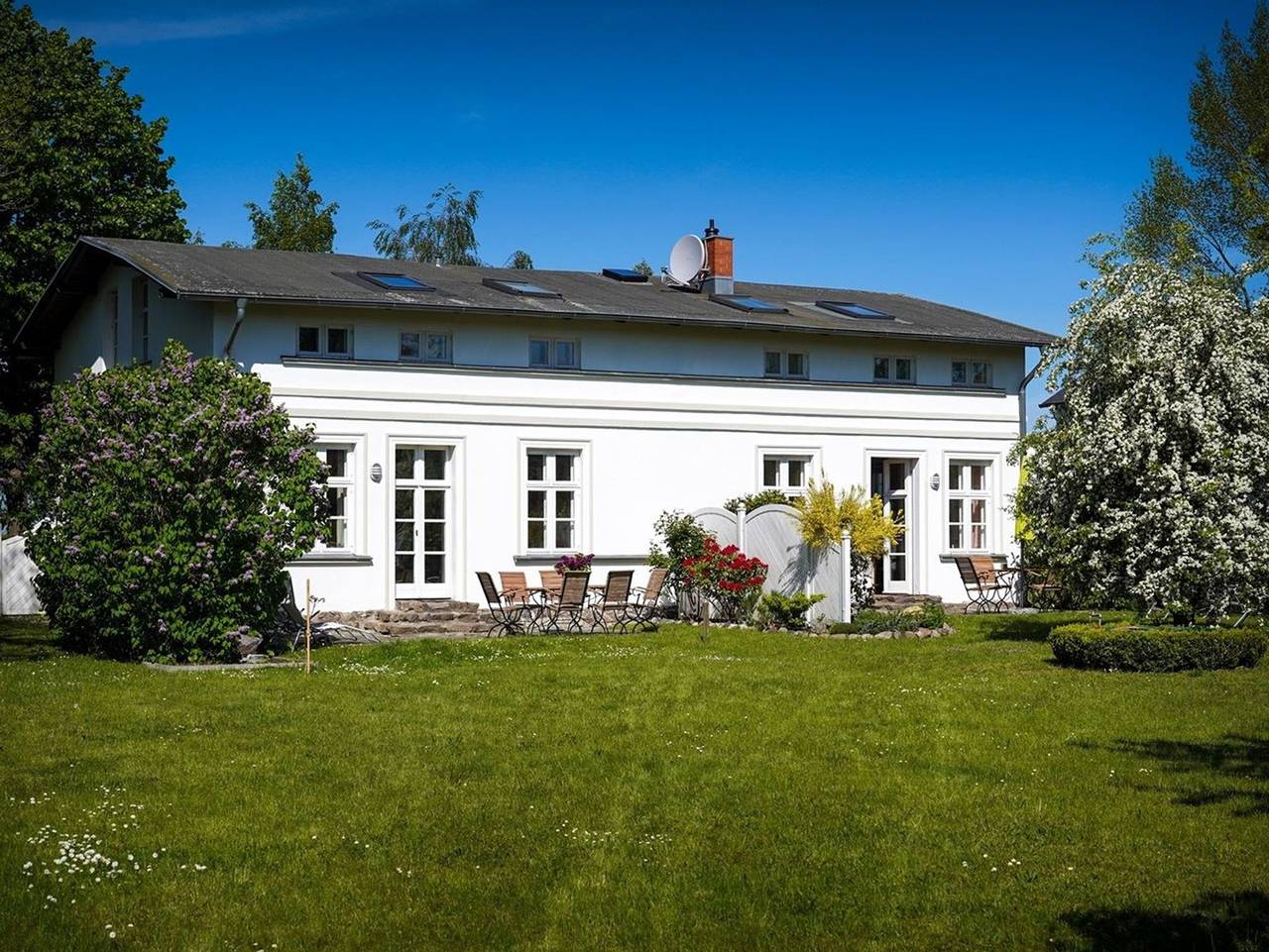 Ganze Ferienwohnung, Jasmundhus auf Rügen - Fw Steuerbord in Neddesitz, Sagard