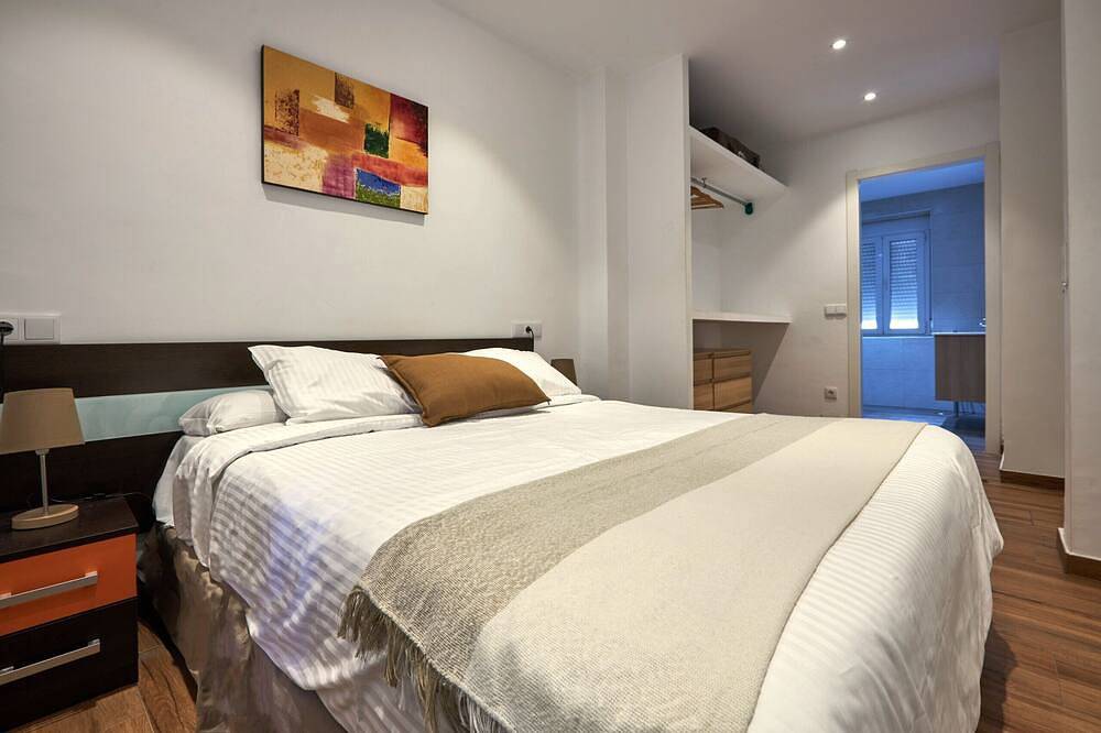 Entire apartment, Steps from the Wall, Your Home in Ávila in Ávila, Ávila Region