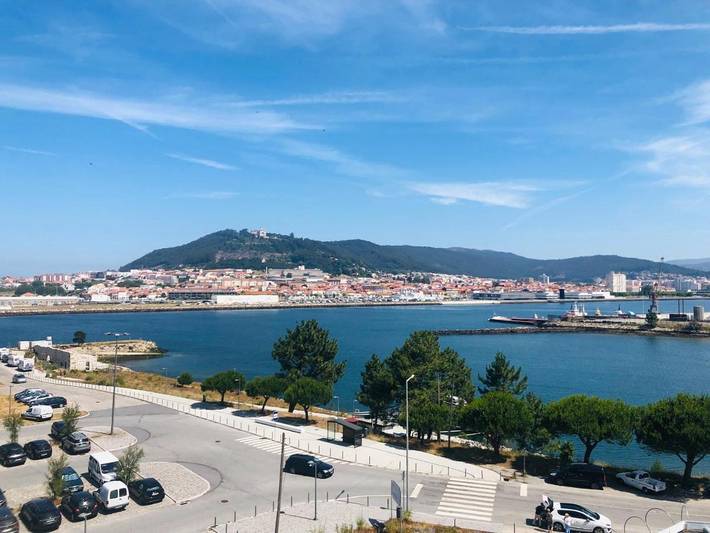 Gîte pour 4 personnes, avec vue et piscine ainsi que vue sur le lac et jardin dans Darque - 2
