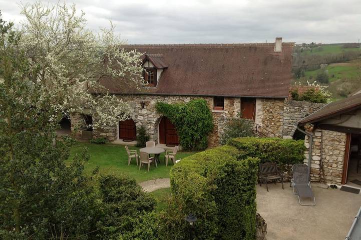 Location de vacances pour 3 personnes, avec Jardin à Saint-Étienne-sous-Bailleul
