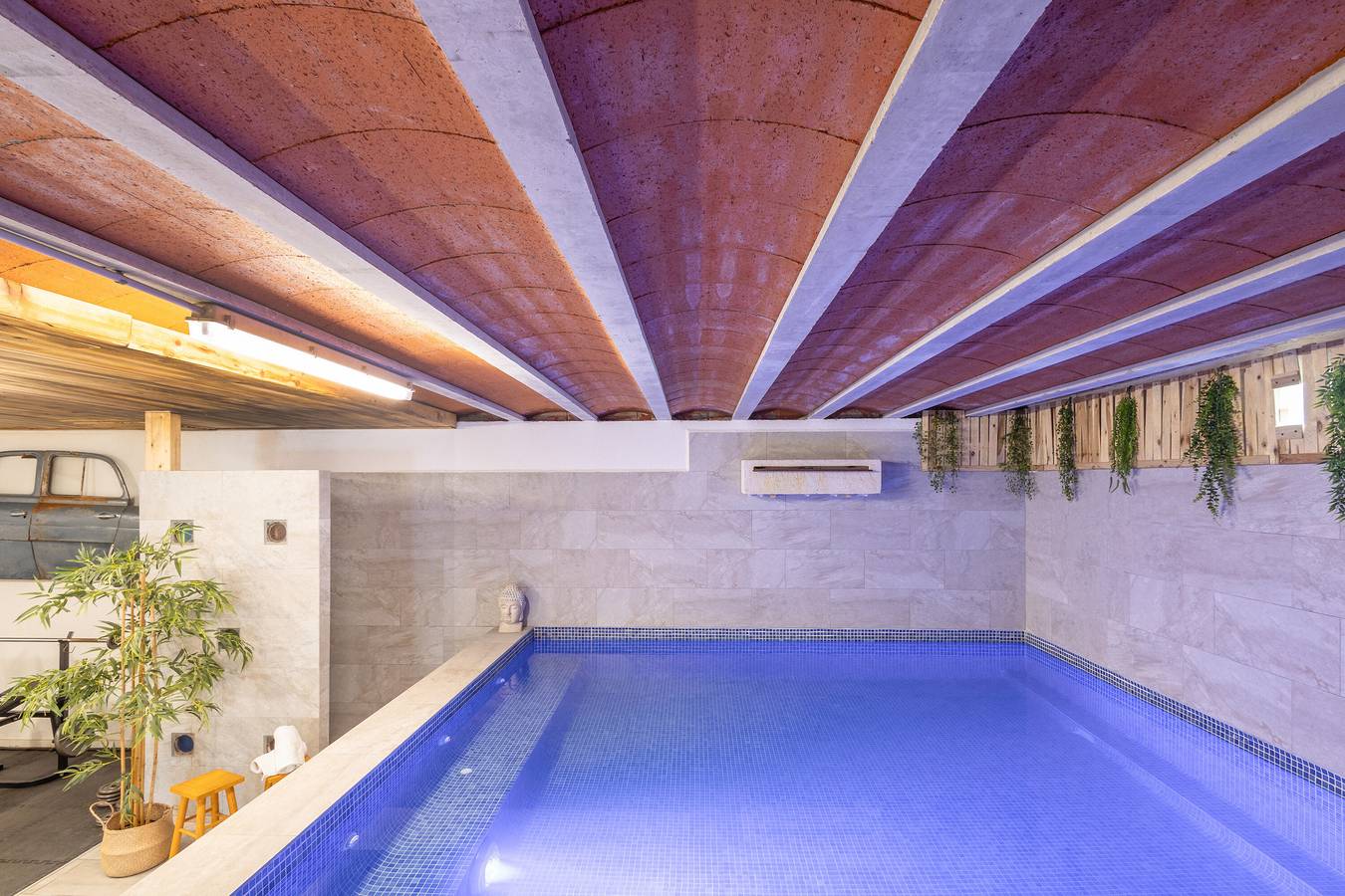 Villa 'Casa Les Vinyes' con vistas a la montaña, Wi-Fi y aire acondicionado in El Pago, Sant Pau d'Ordal