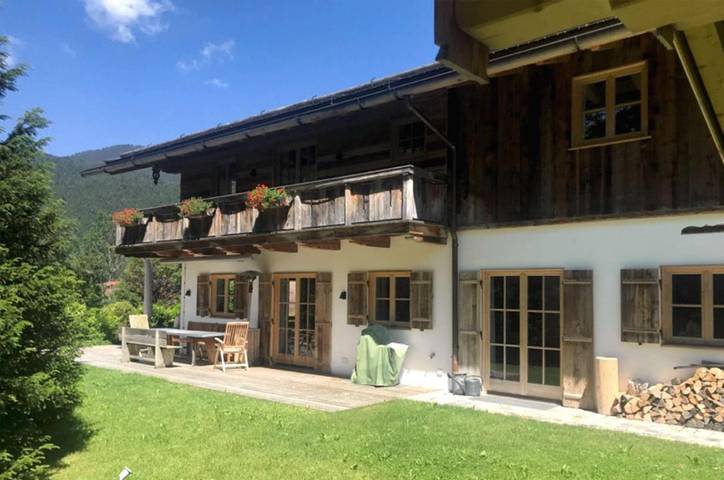 Ferienhaus für 8 Personen, mit Sauna und Garten sowie Ausblick, kinderfreundlich in Alpenland Tegernsee Schliersee - 2