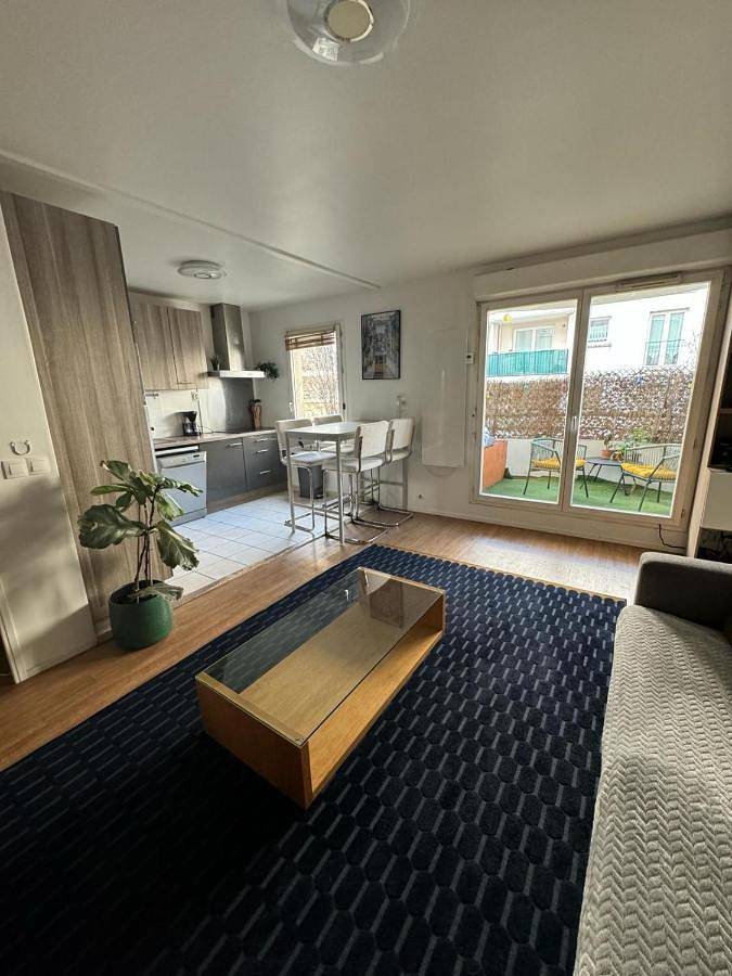 Gîte pour 4 personnes, avec Terrasse dans Stade de France