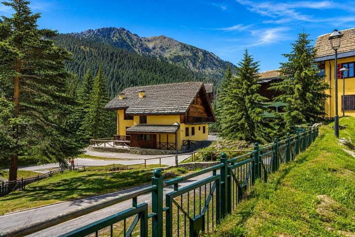 Gîte pour 7 personnes, avec vue et terrasse à Claviere - 3