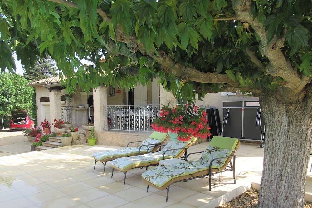 Freistehendes Haus Privater beheizter Pool 4X8 in Bonnieux Lubéron in Bonnieux, Regionaler Naturpark Luberon