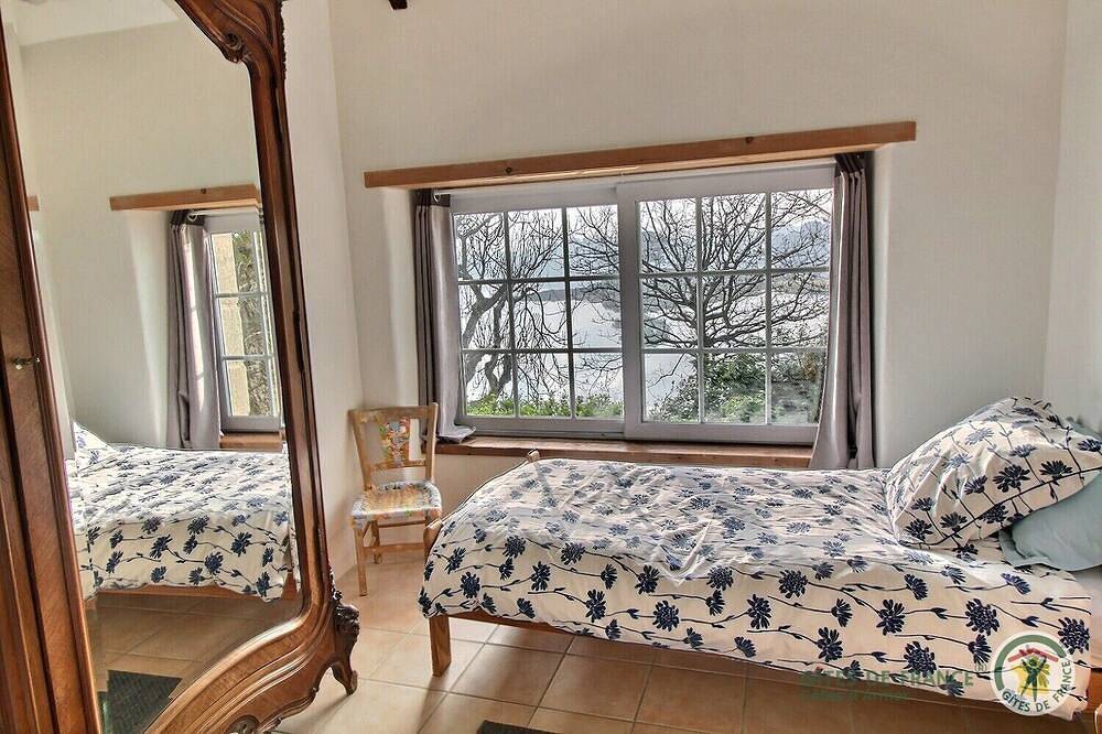 Waterfront charm and authenticity! Rated 3 stars. in Pors Guyon, Lanmodez