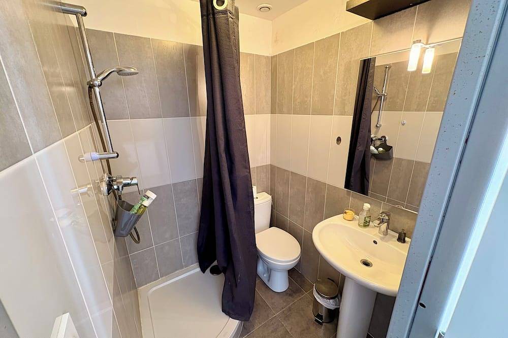 Appartamento intero, 2-bed apartment with large terrace in Corte Francia, Parco naturale regionale della Corsica