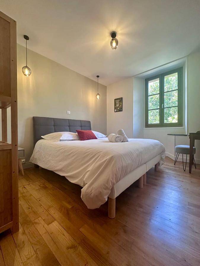 Location de vacances pour 7 personnes, avec jardin et balcon à Collonges-la-Rouge - 2