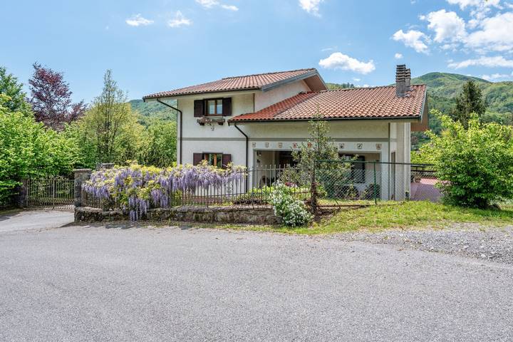 Casa vacanza per 6 persone, con Balcone e Giardino a San Marcello Pistoiese