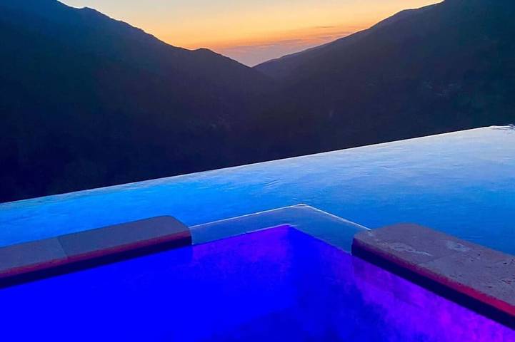 Gîte pour 6 personnes, avec jardin à Manso (homonymie)