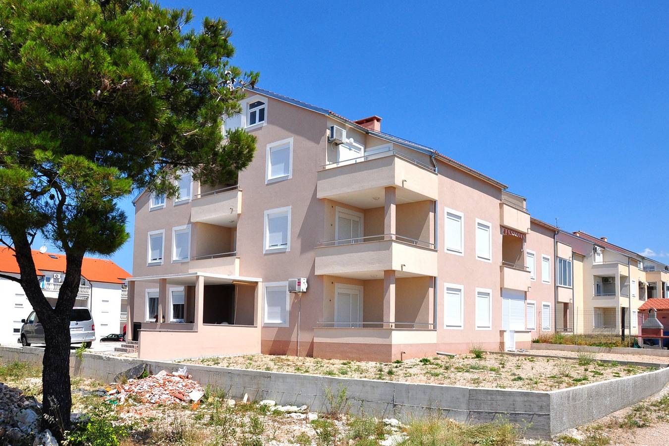 Ganze Wohnung, 2-Zimmer-Ferienwohnung mit Terrasse Vodice -b in Vodice, Šibenik-Knin