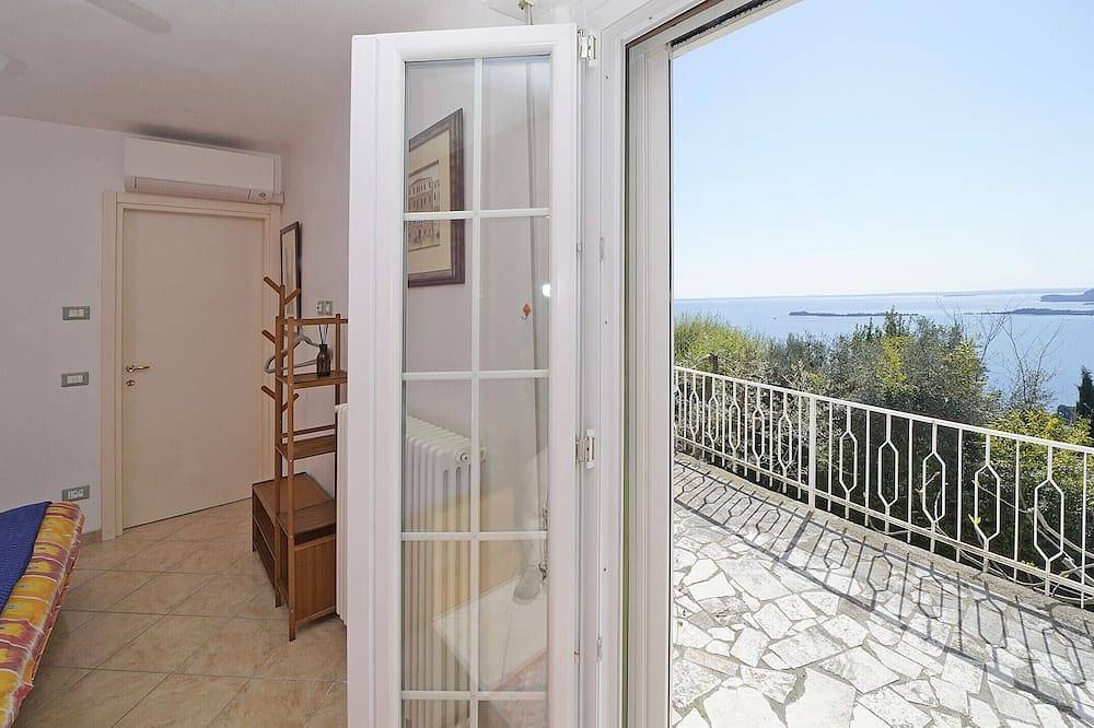 Villa Samanta Gardagate in Gardone Riviera, Gardasee-Berge