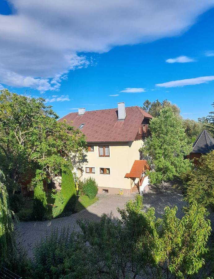 Appartement de vacances pour 6 personnes, avec Terrasse et Jardin dans Ternitz