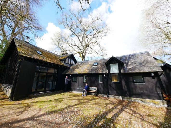 Glamping for 4 people, with garden in Loch Ness