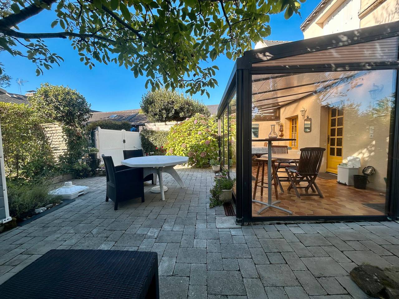 Casa vacacional 'Maison Proche De La Mer' con terraza cerca del mar in Arzon, Côte des Mégalithes