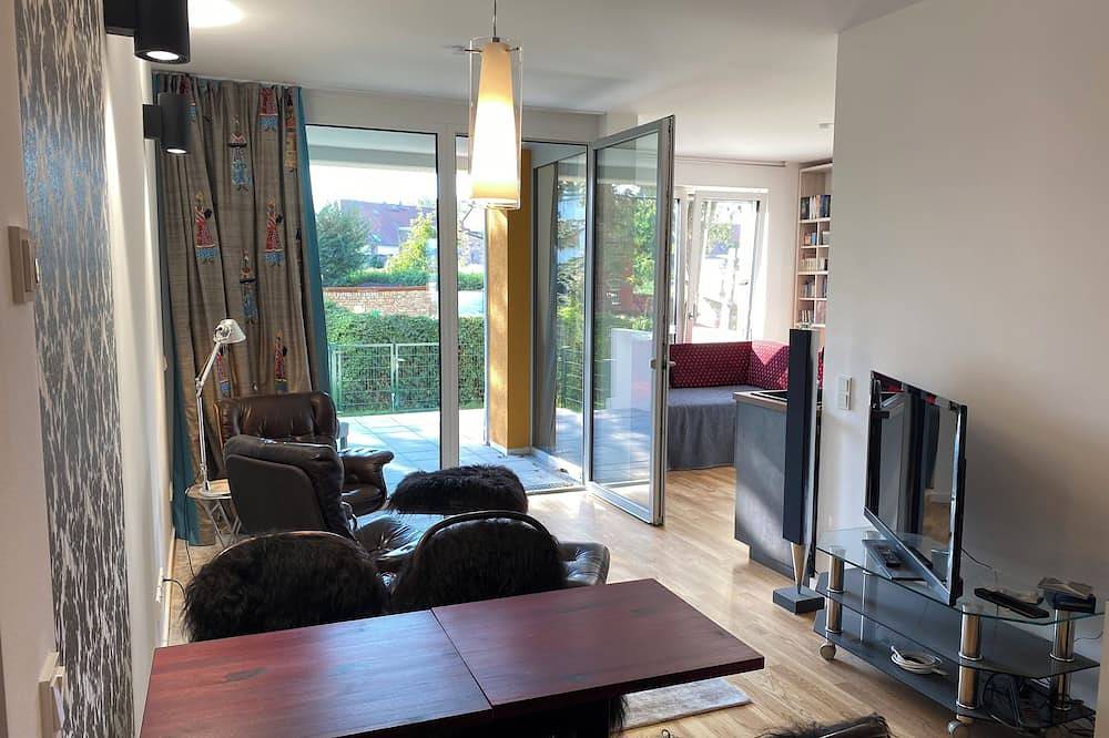 Ganze Wohnung, Ketzin Havel modernes Appartement mit eigenem  Garten, nahe am Wasser in Ketzin, Havelland