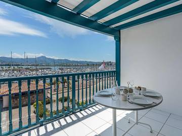 Gîte pour 4 personnes, avec terrasse dans Thalassotherapie Serge Blanco Hendaye