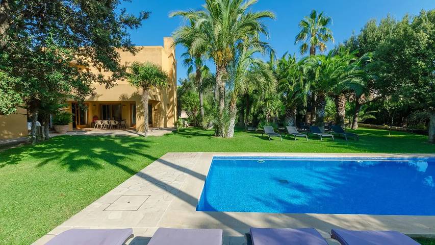 Villa für 9 Personen, mit Garten und Pool - 1