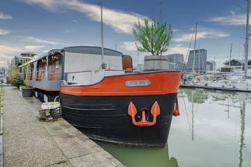 Bateau pour 2 personnes, avec vue ainsi que vue sur le lac et terrasse à Bordeaux