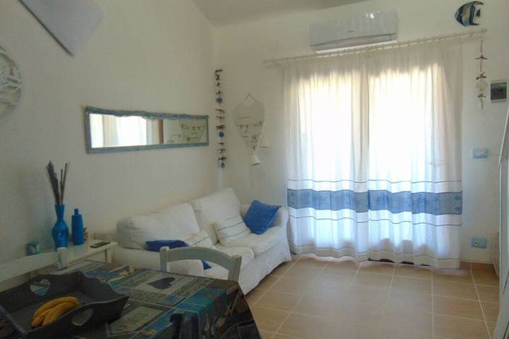 Hôtel pour 4 personnes, avec jardin et piscine dans Sole Ruiu - 3